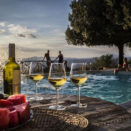 Il Poggio Delle Ginestre Guest House Torgiano Exterior photo