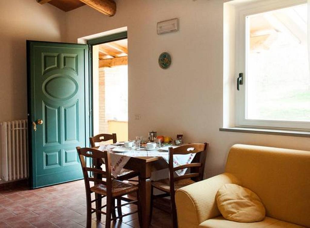 Il Poggio Delle Ginestre Guest House Torgiano Exterior photo