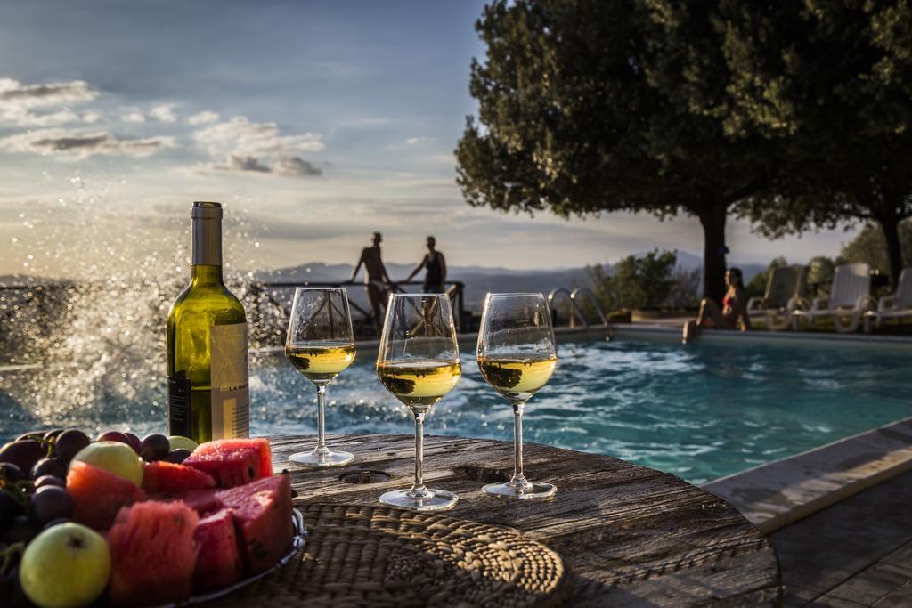 Il Poggio Delle Ginestre Guest House Torgiano Exterior photo